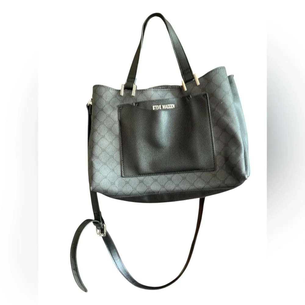 Steve Madden Women's Grey Geometric Shoulder‎ Bag with Gold Accents